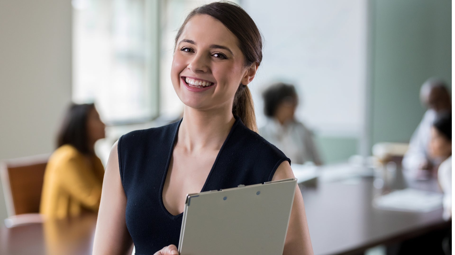 DBA 值得讀嗎？哪些人最適合攻讀工商管理博士？